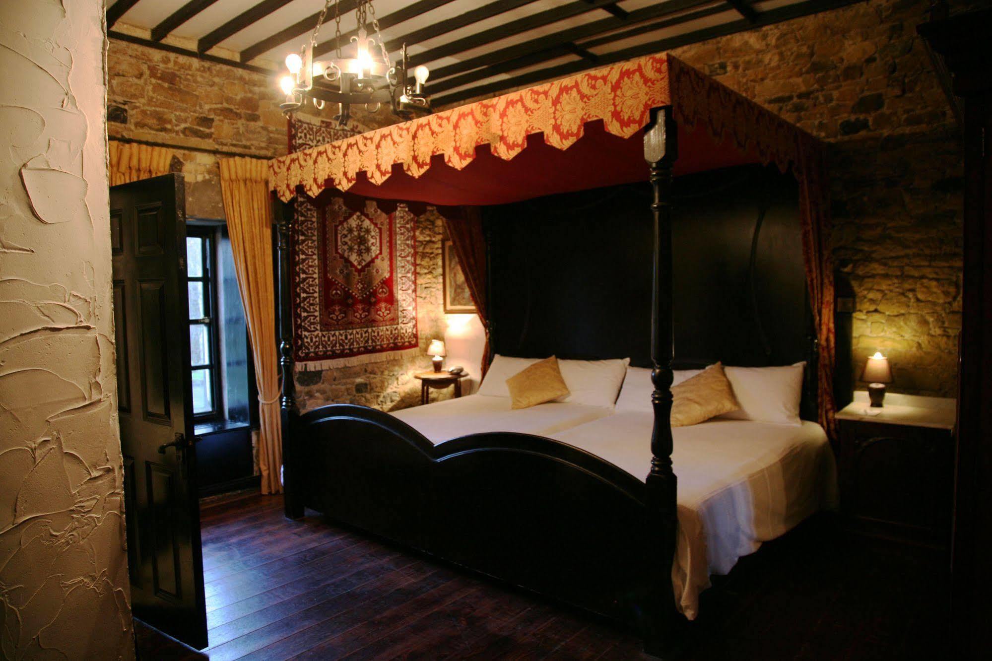 Castle 4*
