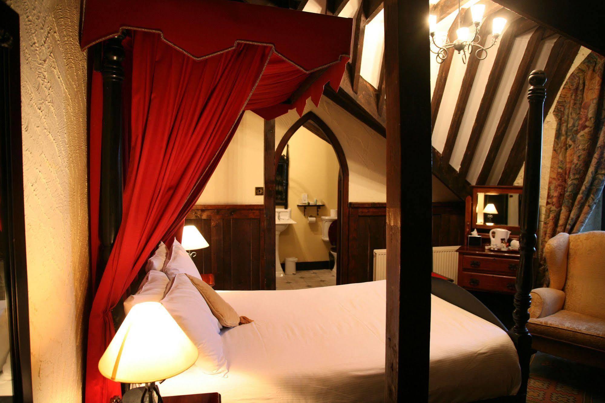 Hotel Castle 4*